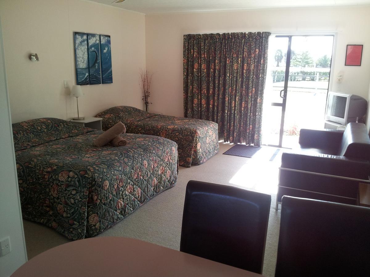 Norfolk Motel & Campervan Park Awanui Quarto foto